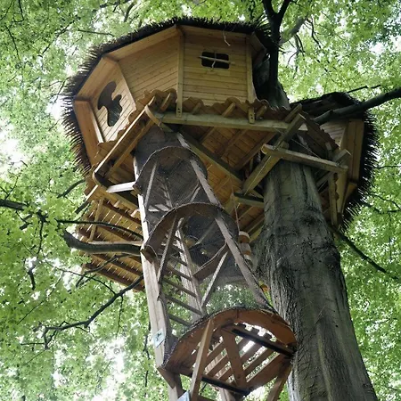 Domaine De Fontaine Chatel Holiday home Saint-Germain-des-Essourts